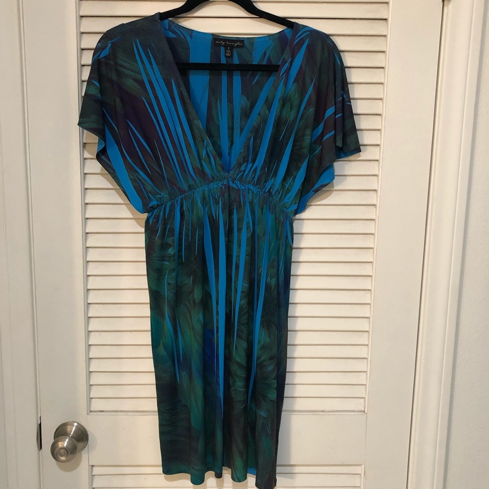 ❗️5 for $25❗️City Triangles gorgeous cover up